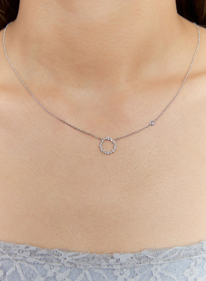 acc-arabesque-letter-necklace-kc1008