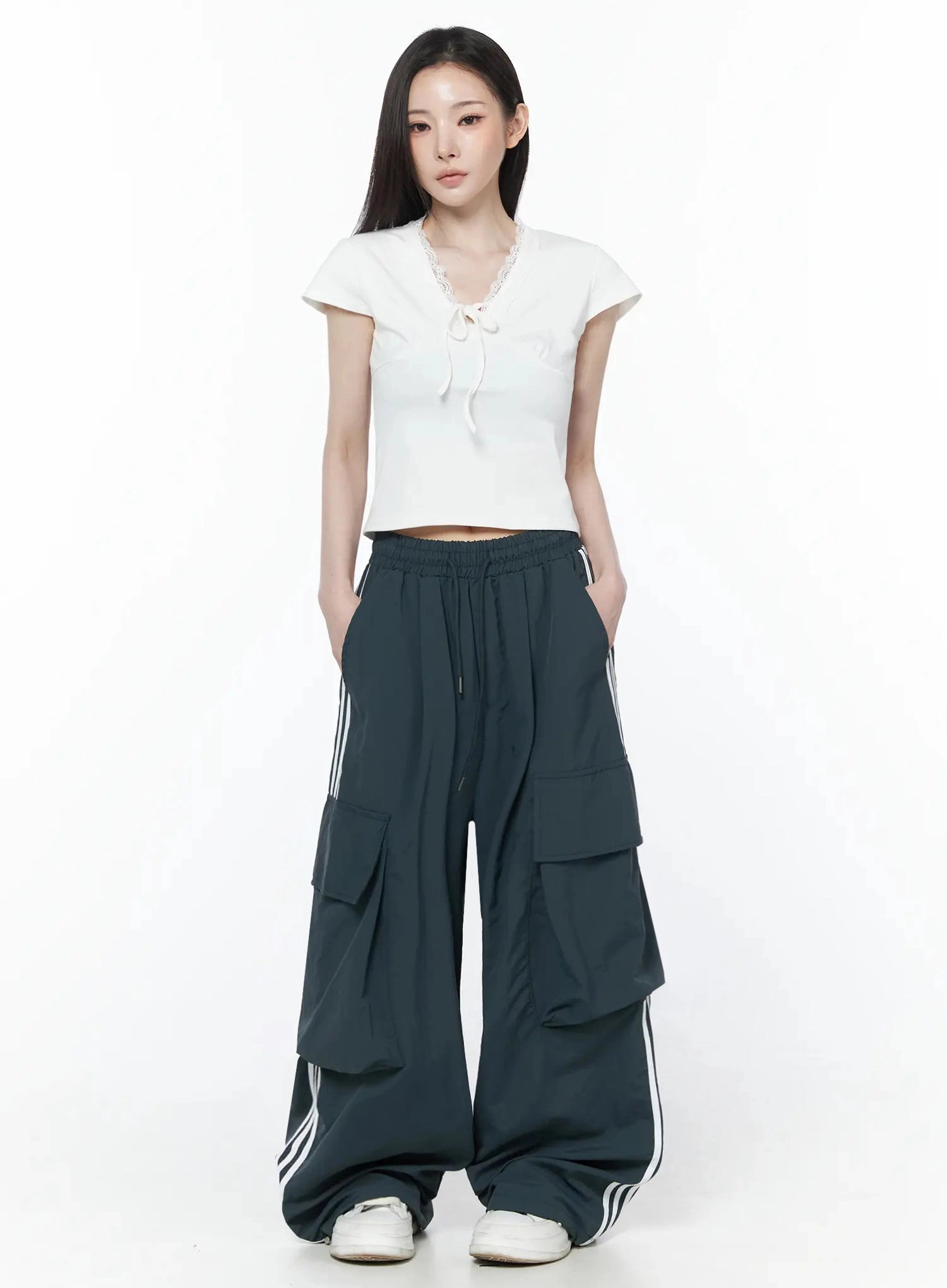 nylon-cargo-track-pants-iu512