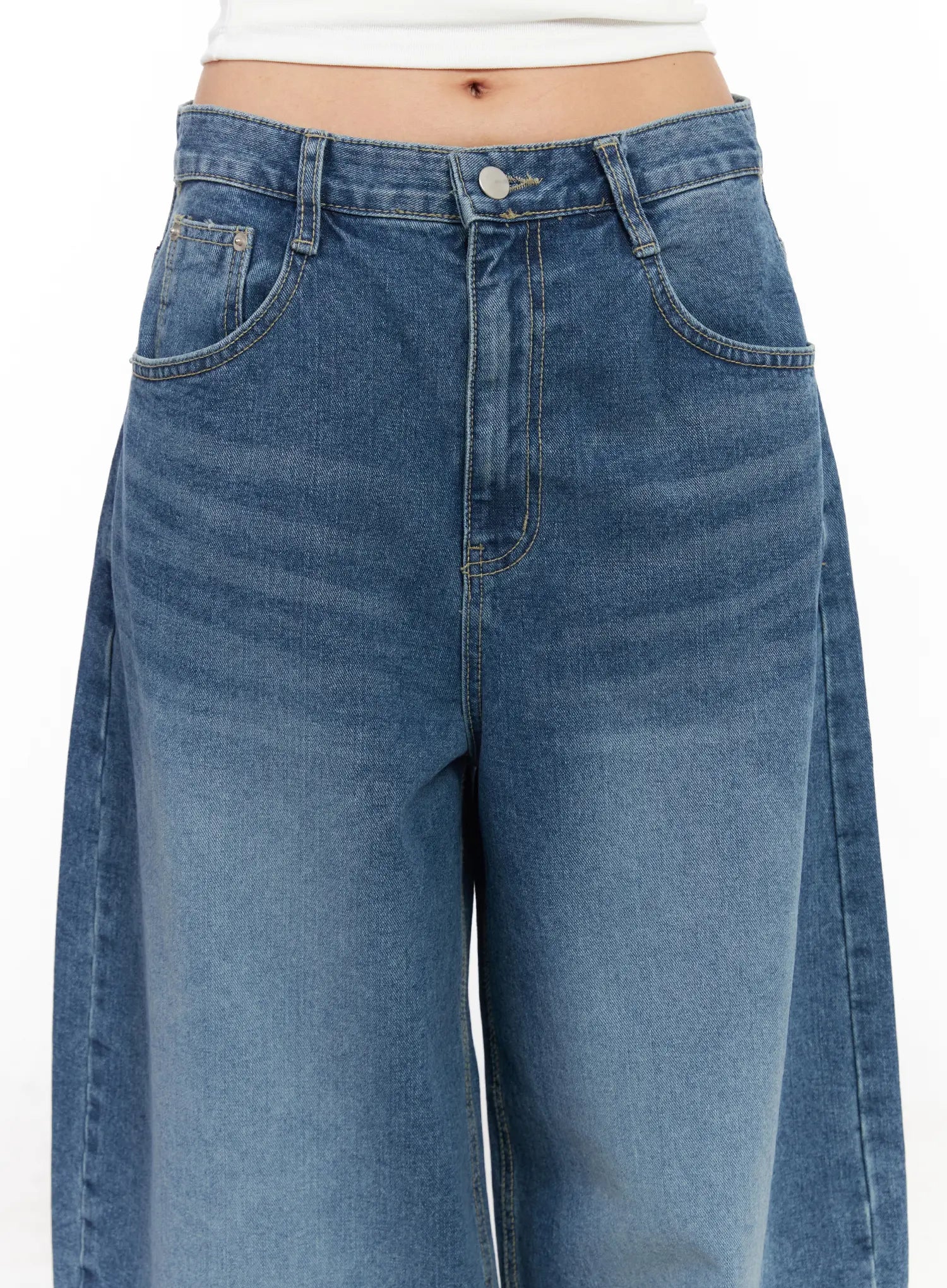 jieu-vintage-washed-wide-leg-jeans-cm516