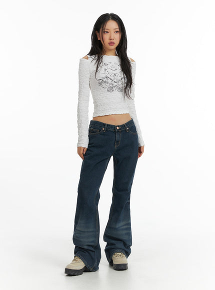 low-waist-buttoned-flared-jeans-cj425