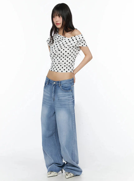 polka-dot-off-shoulder-crop-top-iy525