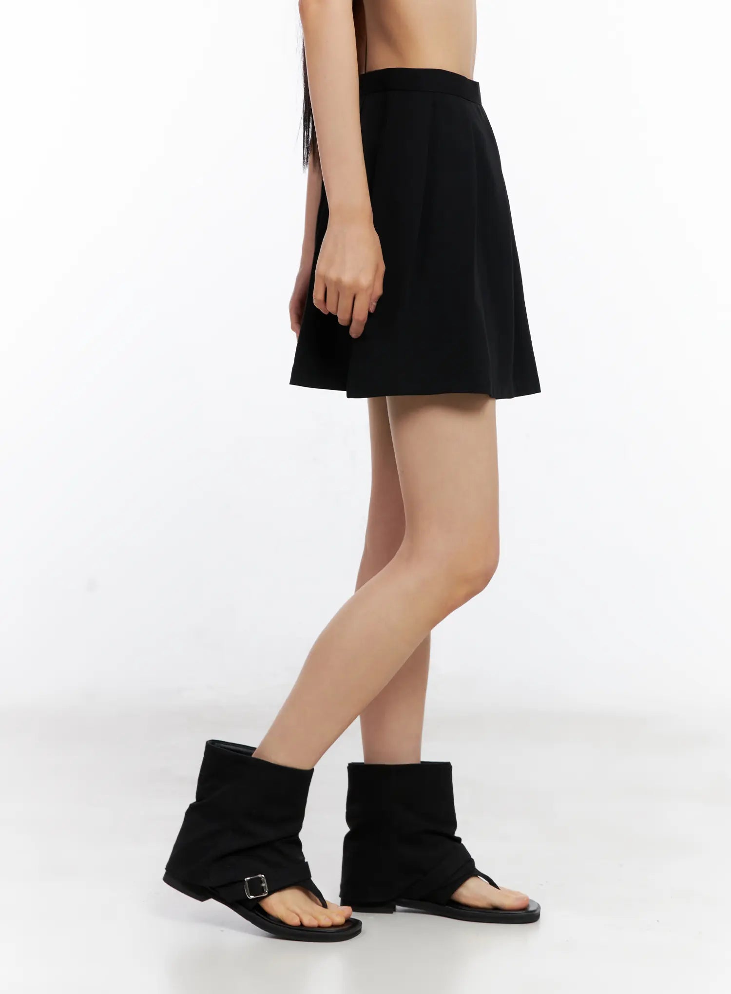 chic-pleated-mini-skirt-cl530