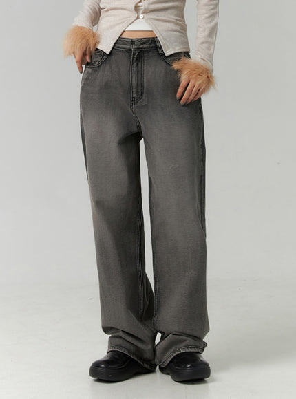 straight-leg-gray-jeans-cn324