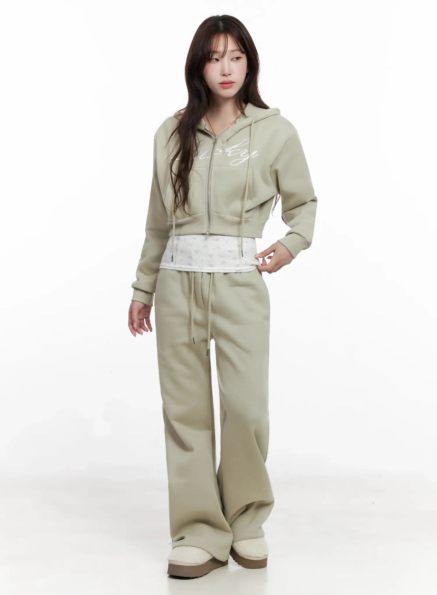 lucky-fleece-wide-leg-sweatpants-in514