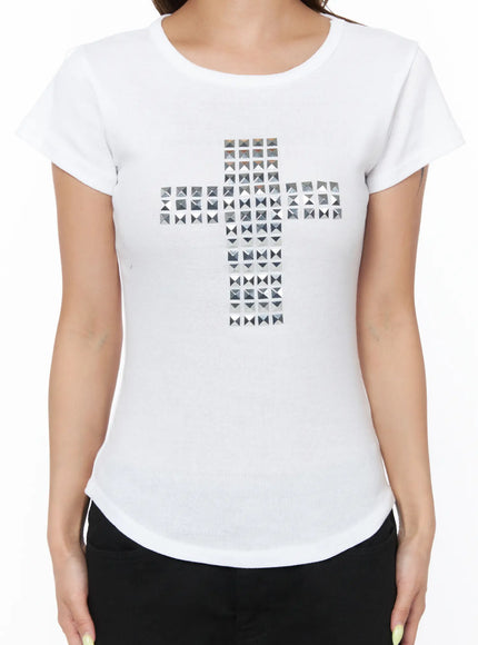 studded-cross-slim-fit-tee-cu501