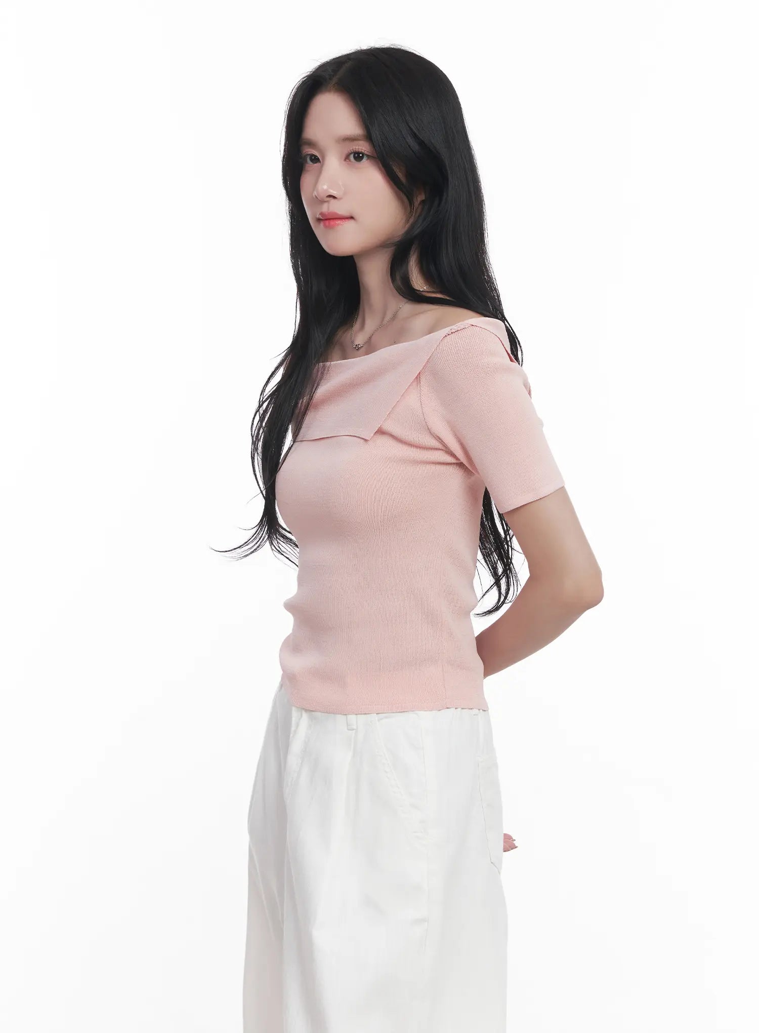 off-shoulder-asymmetric-short-sleeve-sweater-cu525