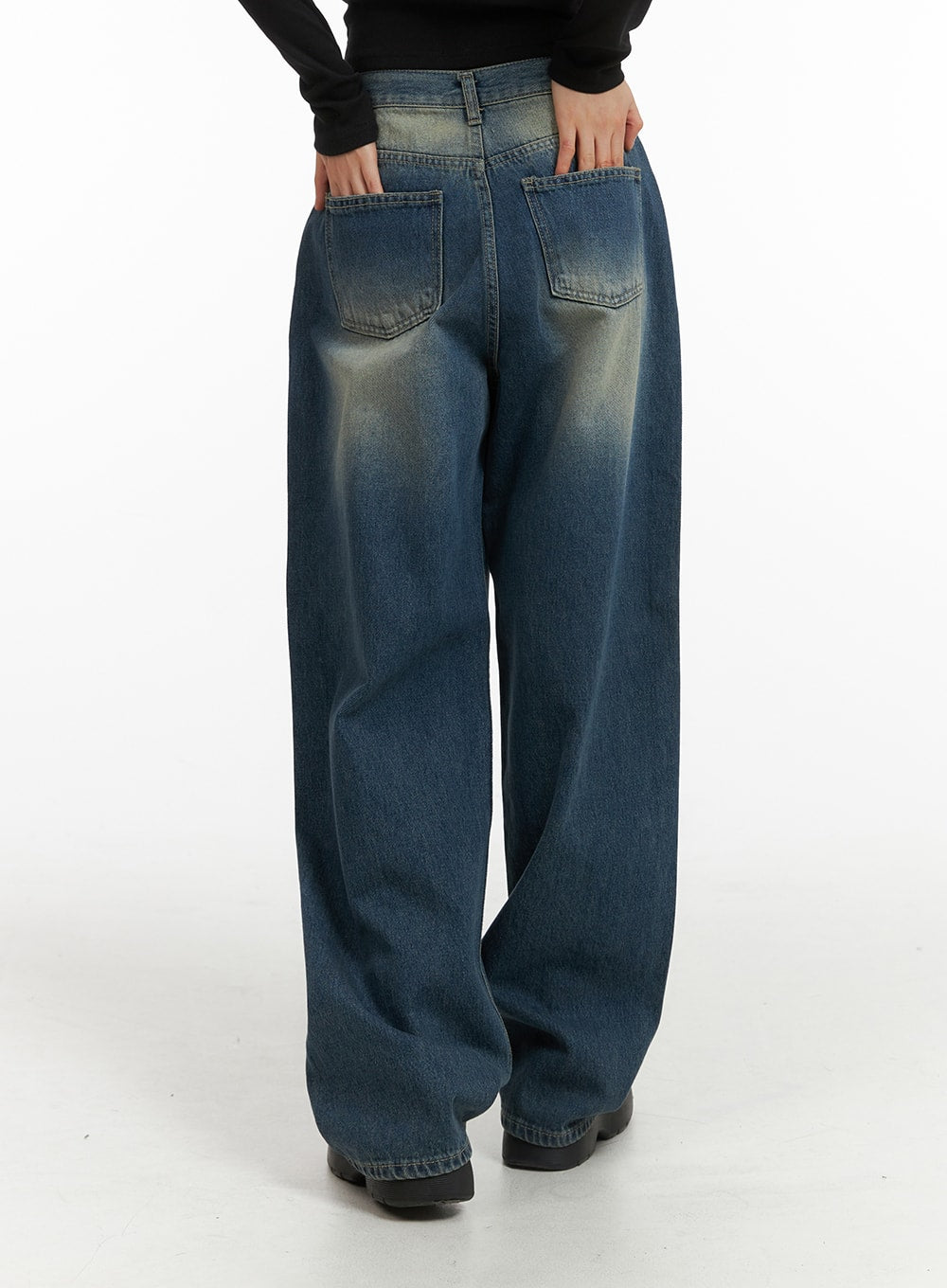 Mid-Waist Washed Button Wide Leg Jeans CJ415