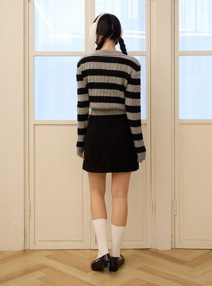 striped-collar-knit-polo-top-od326