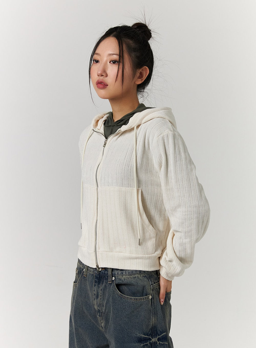 Uo corduroy sales hooded cropped jacket