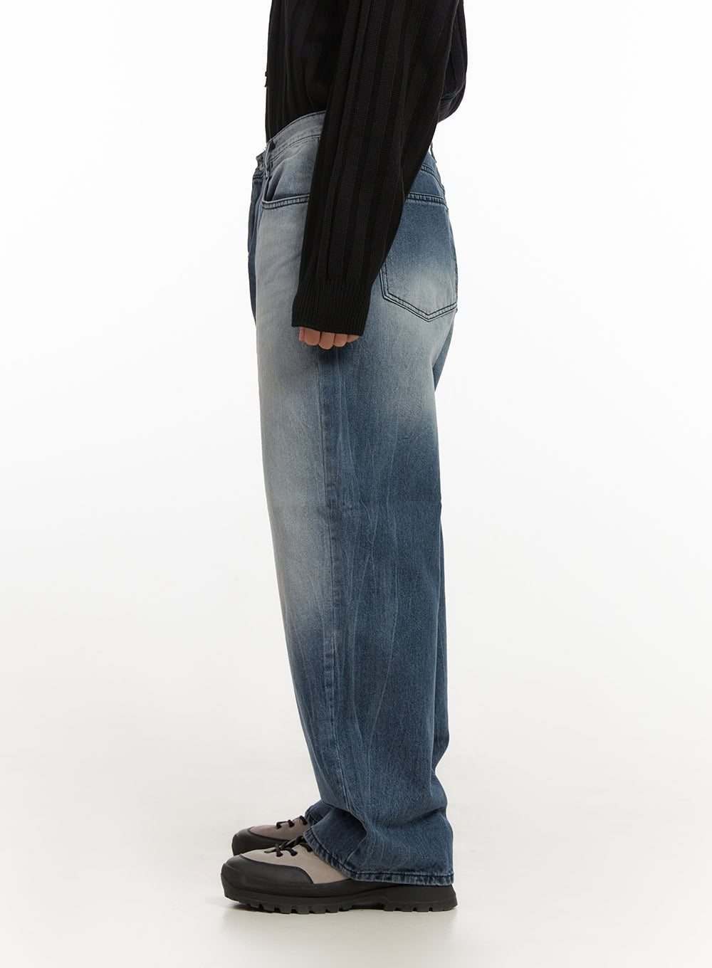 mens-wide-fit-washed-denim-jeans-id406