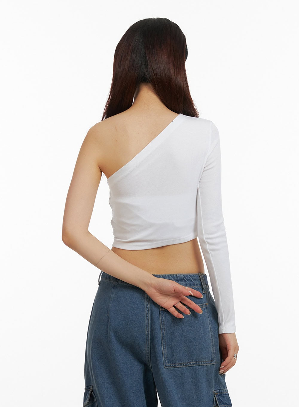 graphic-one-shoulder-slim-fit-crop-tee-iy410