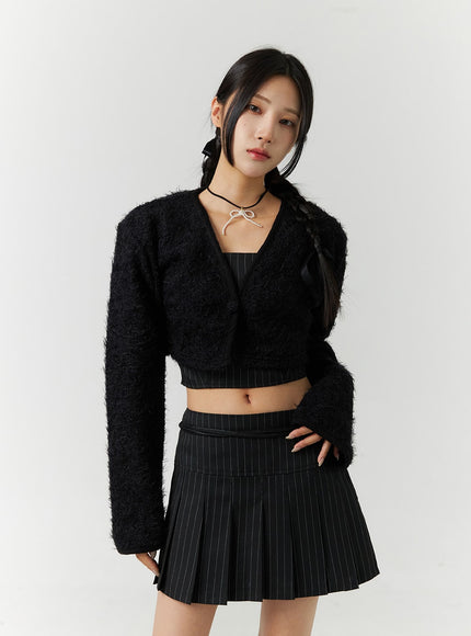 v-neck-faux-fur-crop-jacket-cd301