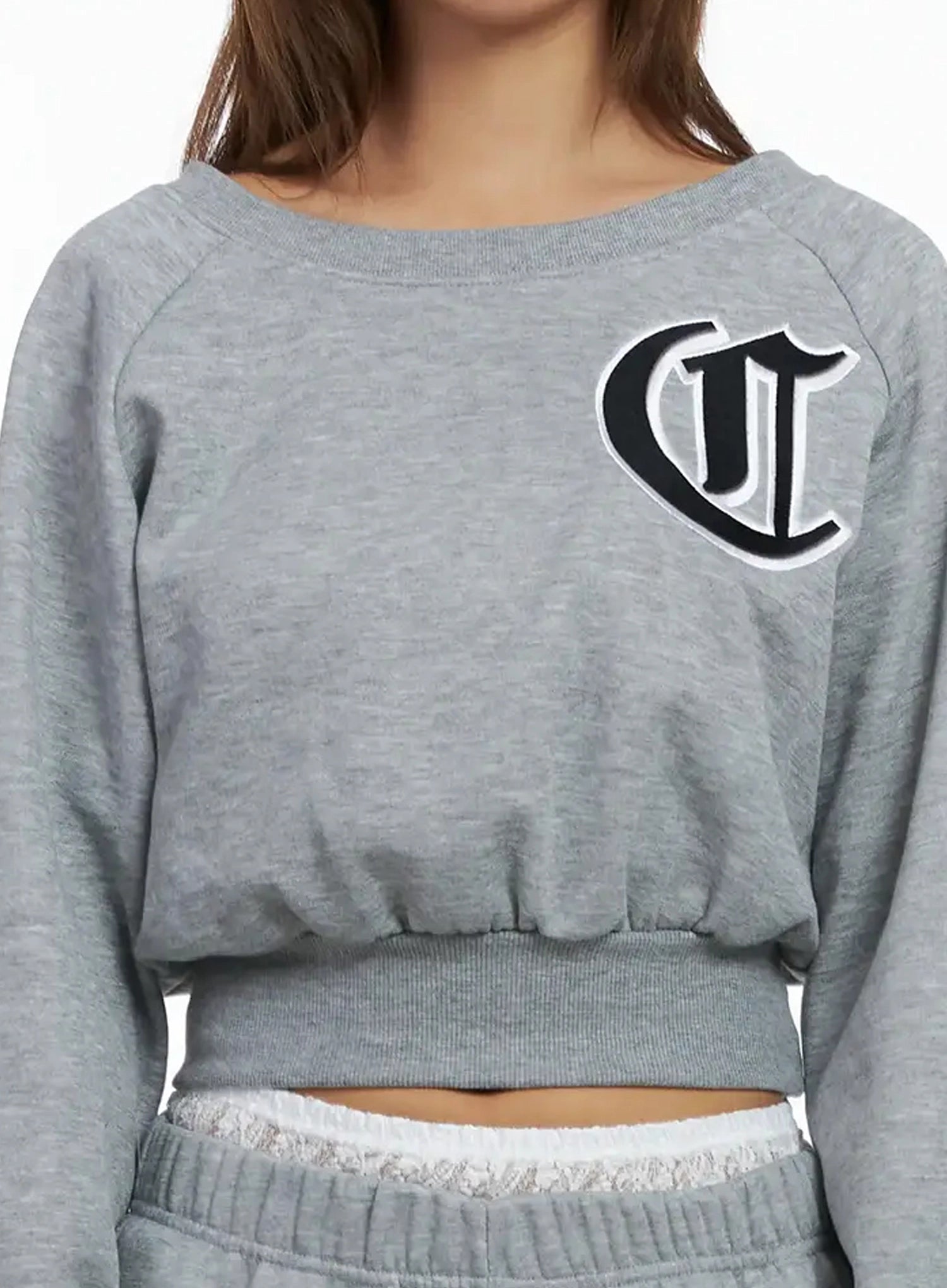 cozy-graphic-thermal-crop-sweatshirt-in528