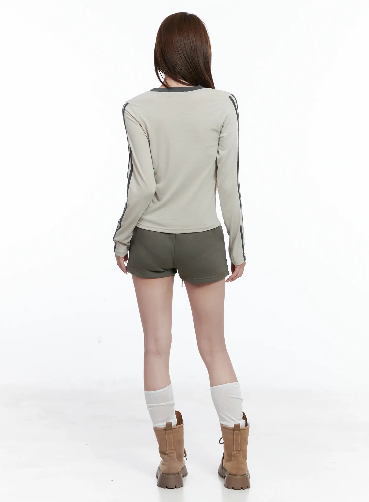 comfort-fit-studded-shorts-cs501