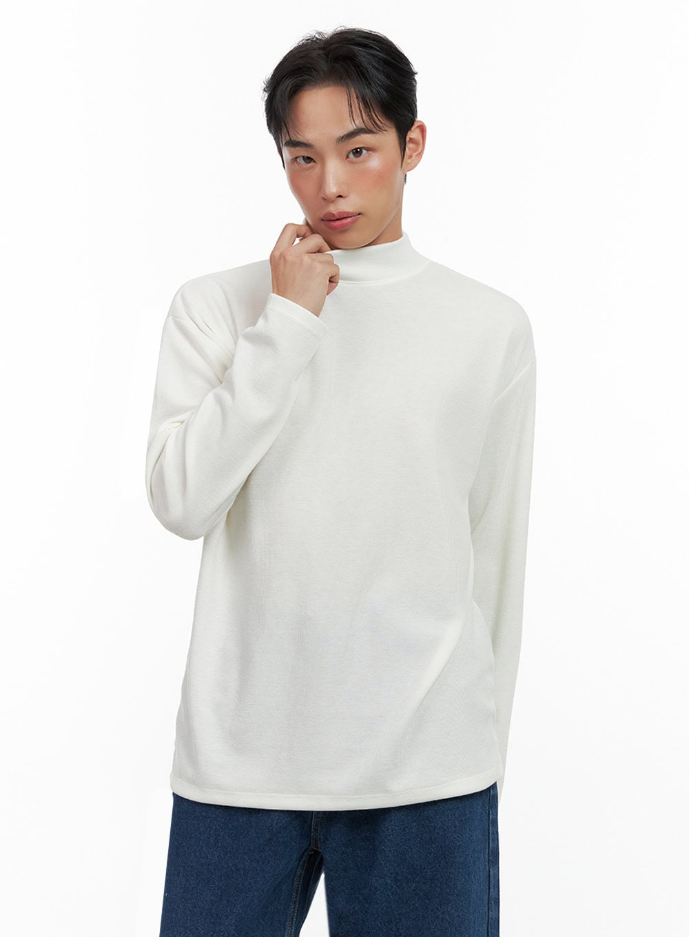 mens-cozy-turtle-neck-tee-in426