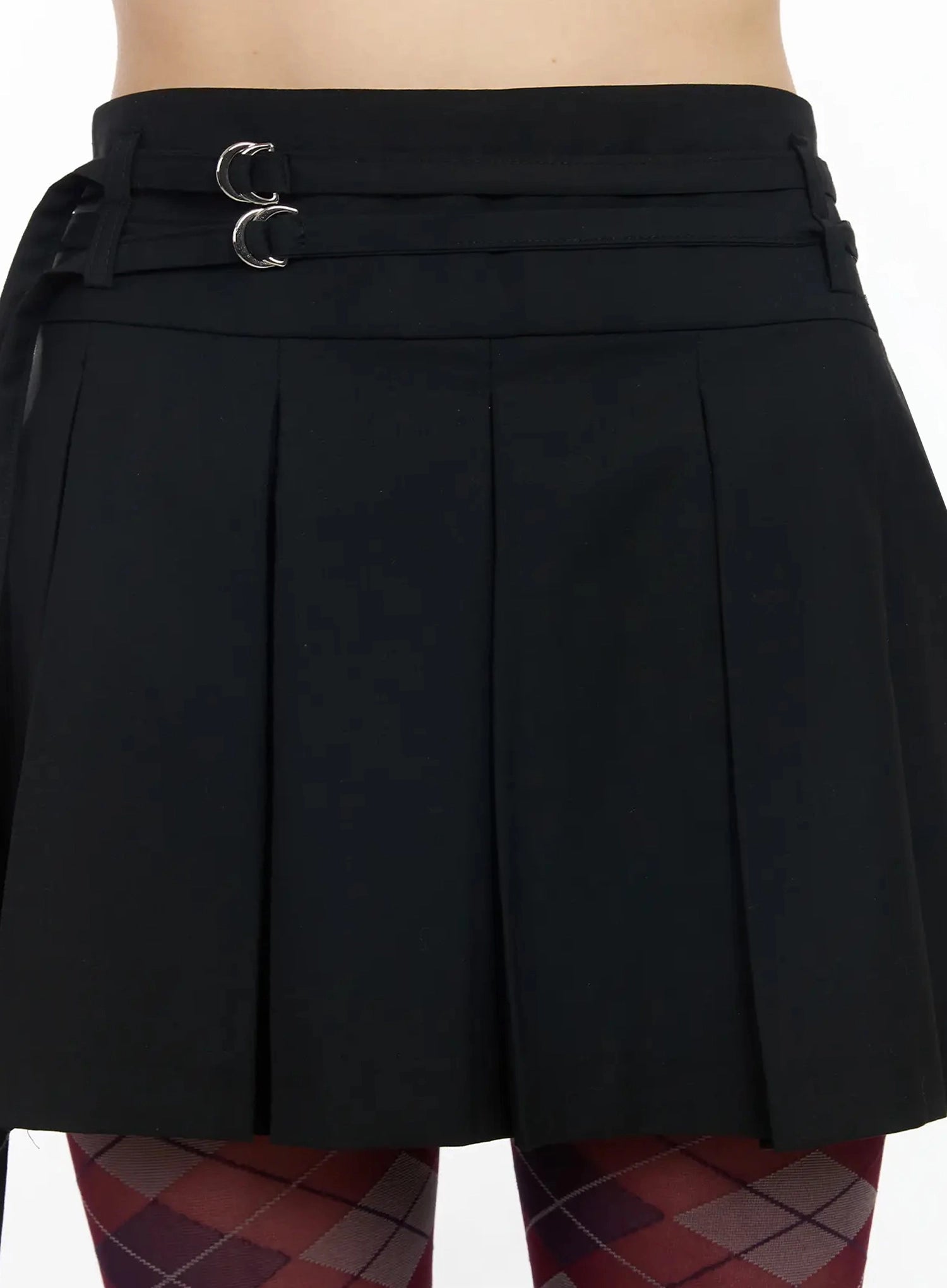 pleated-skort-with-belt-detail-im523