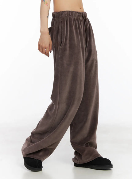 wide-leg-velvet-track-pants-cd508