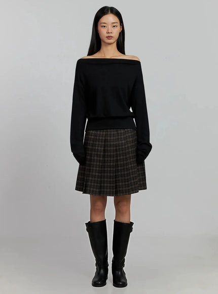 boat-neck-long-sleeve-top-ij502