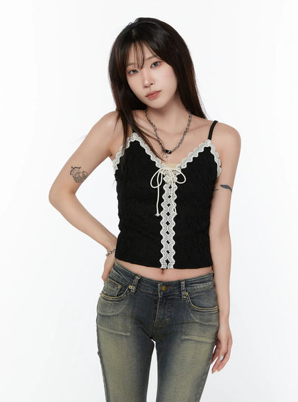 lace-trim-sleeveless-top-cy514