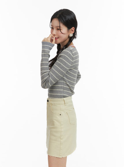 stripe-square-neck-sweater-om419