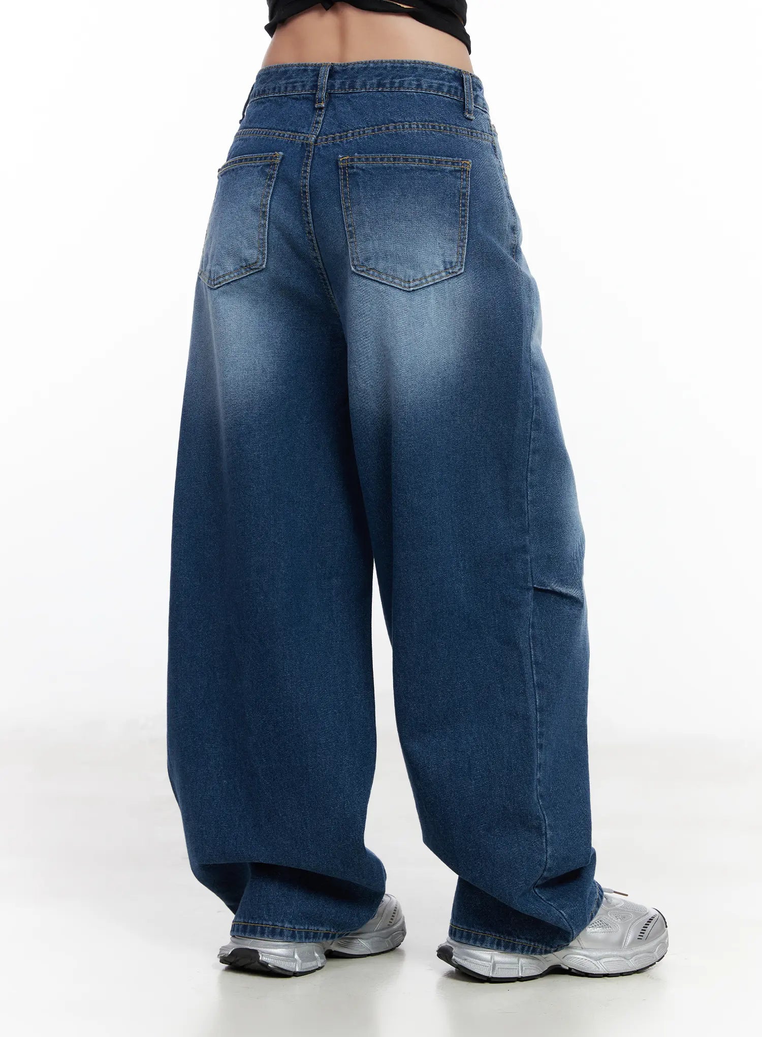 azari-washed-baggy-jeans-cj530