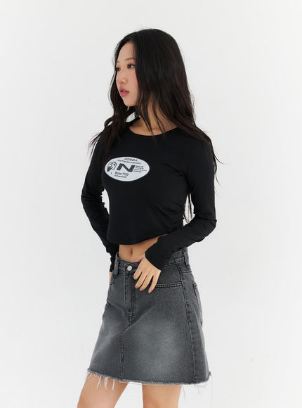 round-neck-graphic-crop-tee-cn306