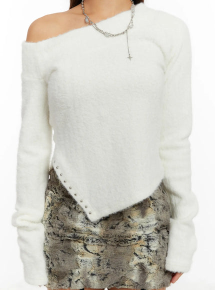 asymmetric-fluffy-stud-sweater-cd517