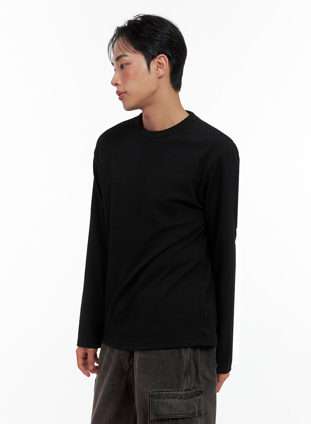 mens-basic-long-sleeve-tee-in426