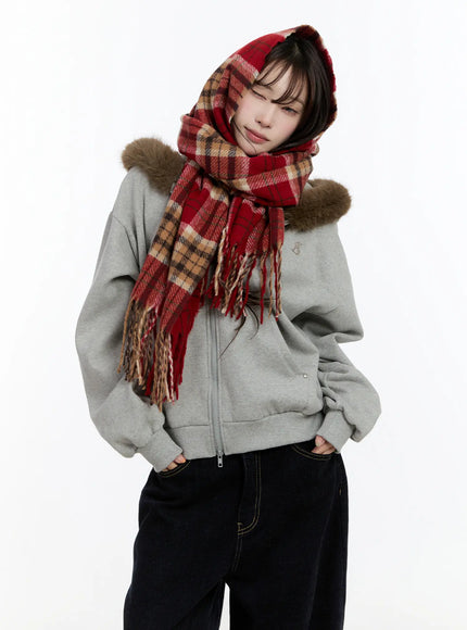 cozy-oversized-faux-fur-hoodie-cn524