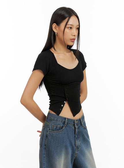 asymmetrical-buttoned-square-neck-crop-top-ig405