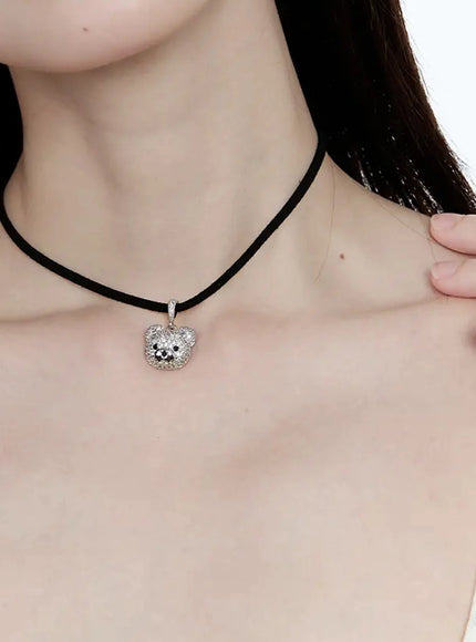 acc-quede-teddy-bear-black-necklace-cg507