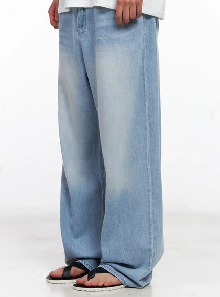 mens-light-wash-denim-jeans-ig508