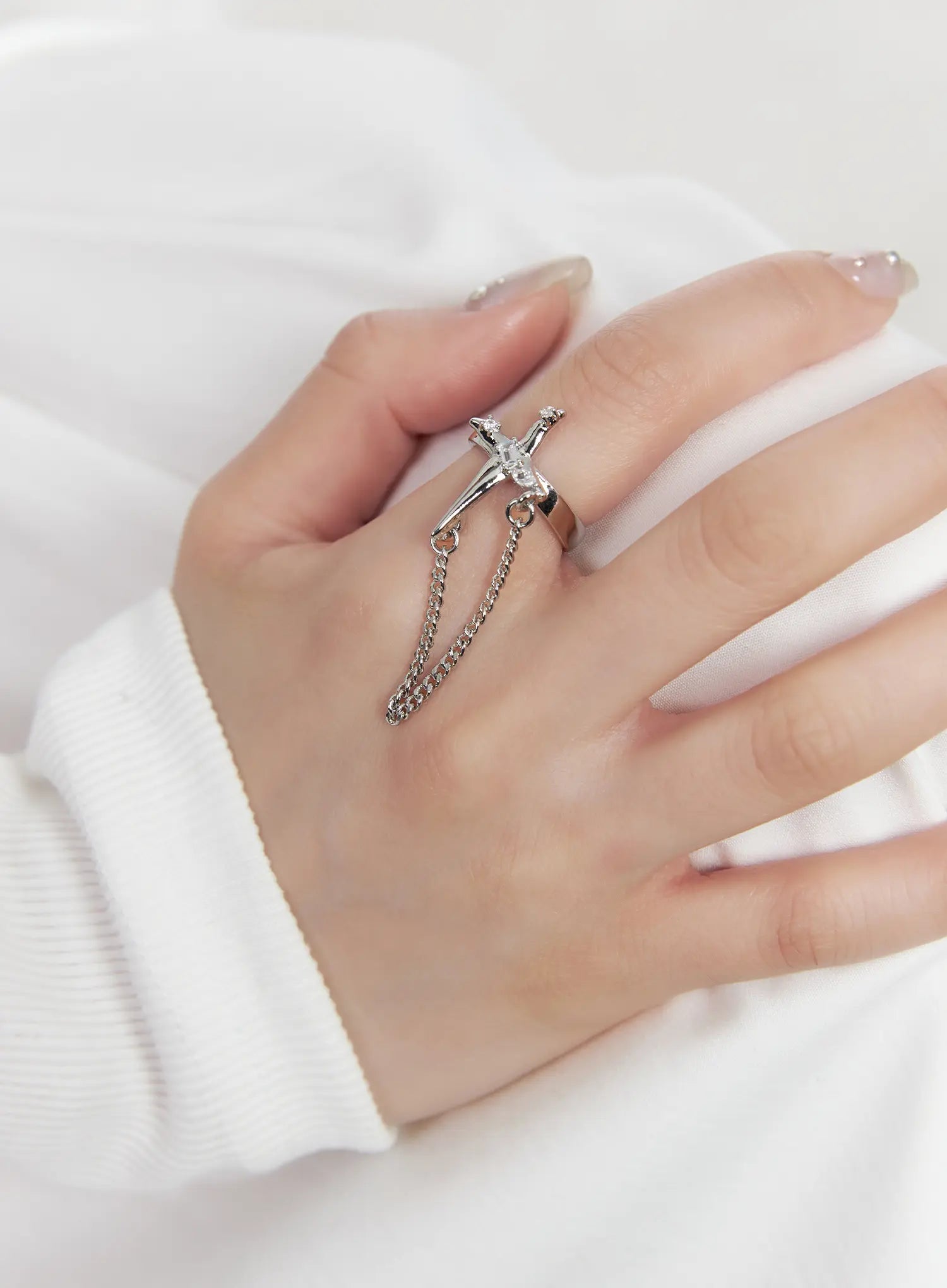 cross-chain-ring-cf525