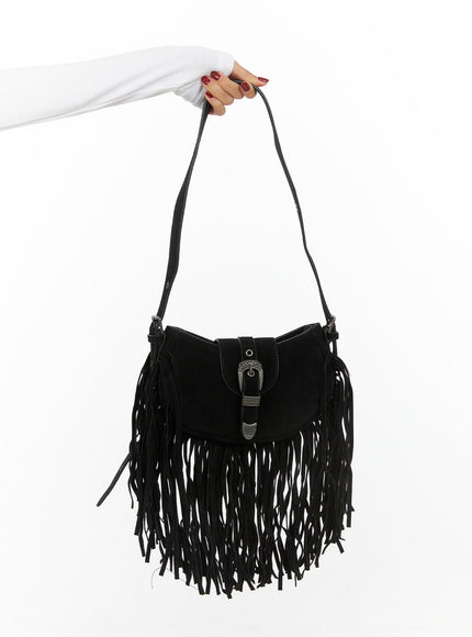 suede-fringe-buckle-shoulder-bag-is427