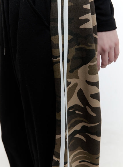 camo-two-tone-sweatpants-cj522