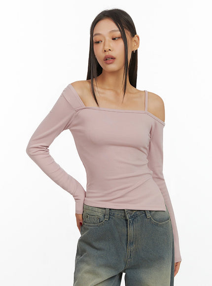 unbalanced-off-shoulder-sleeve-top-is427