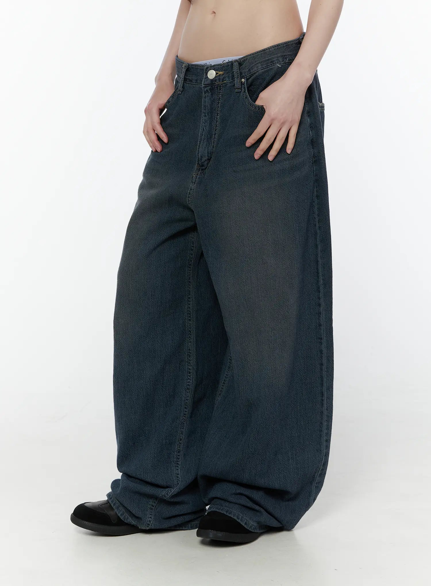 kirby-vintage-wide-leg-jeans-cu508