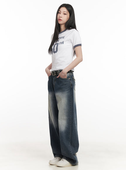 julie-washed-baggy-jeans-with-embroidered-detail-cf514