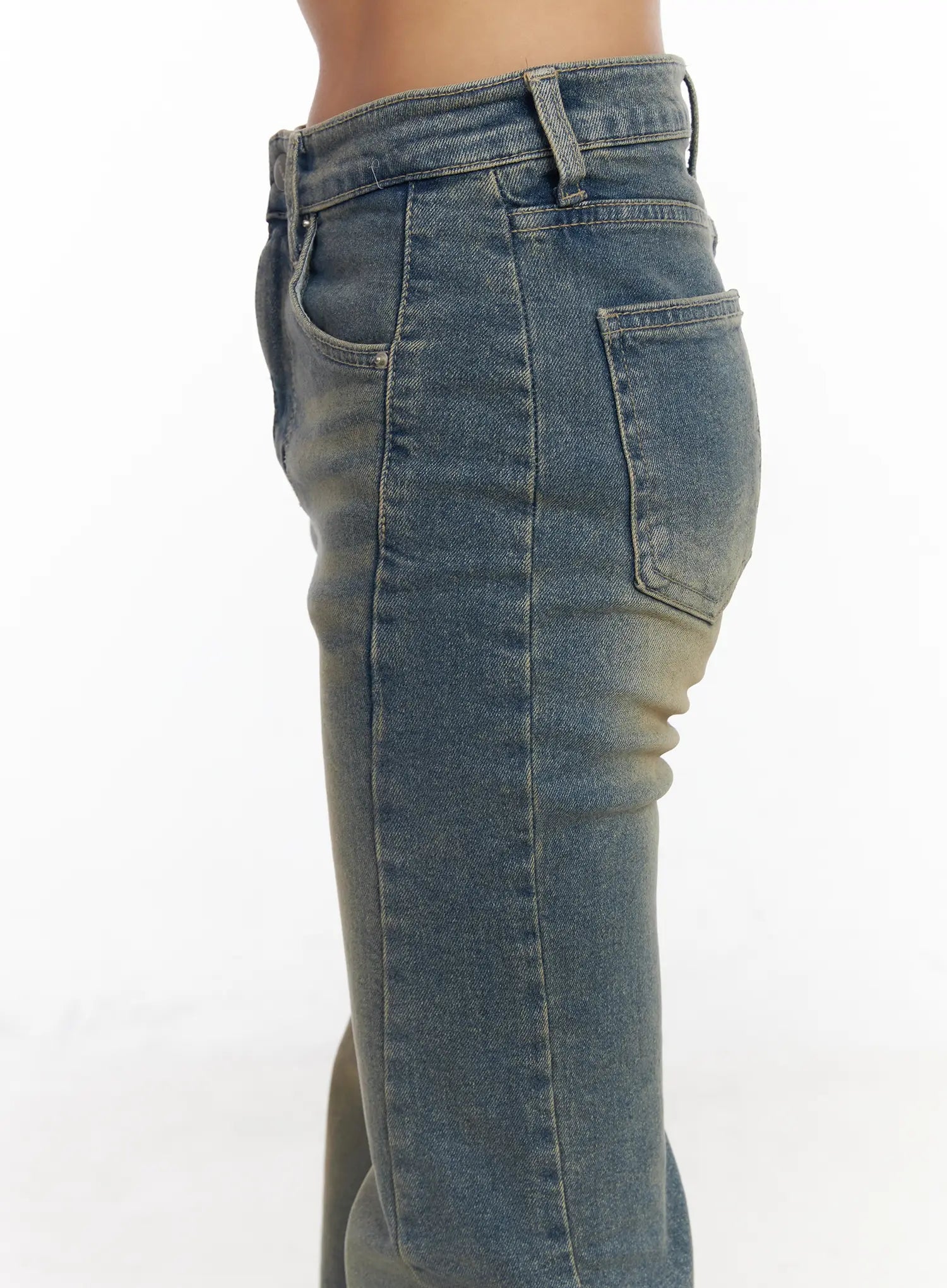sakura-mid-rise-flared-bootcut-jeans-cm520