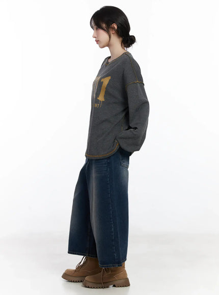 graphic-oversized-textured-long-sleeve-top-cj527