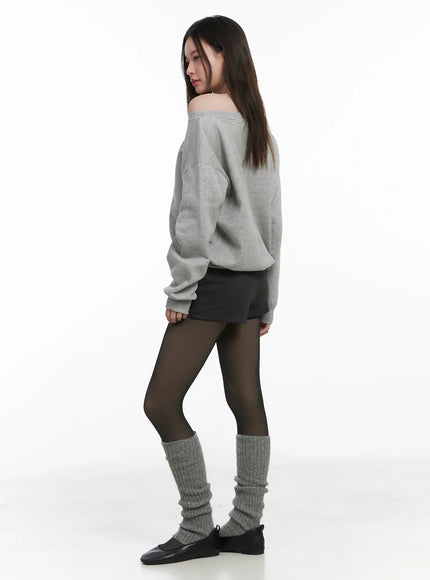 loose-fit-off-shoulder-fleece-lined-sweatshirt-cj507