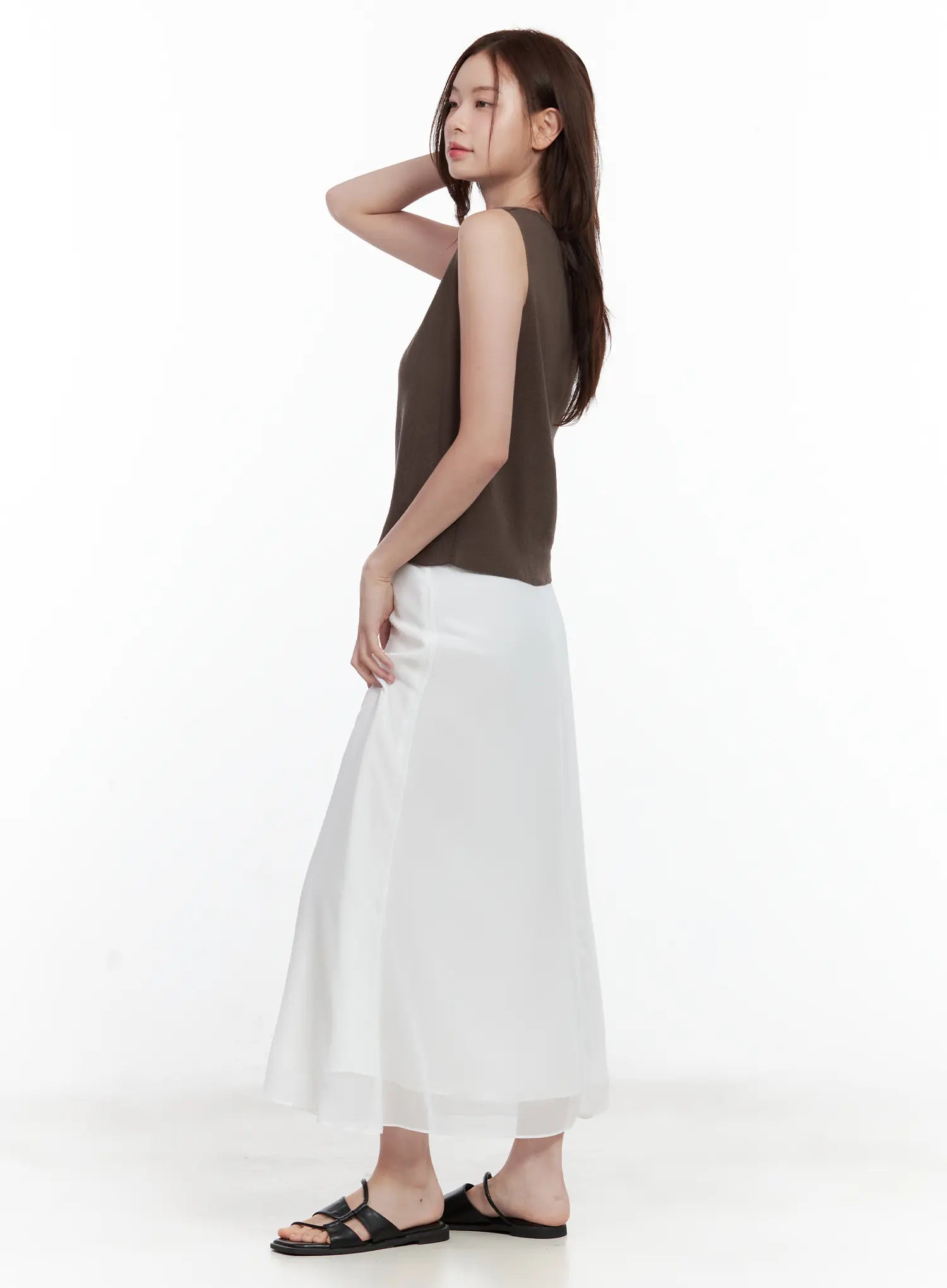 lightweight-scoop-neck-tank