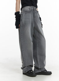 light-washed-baggy-straight-jeans-cm427