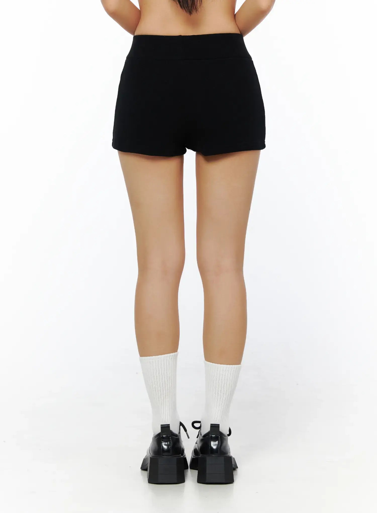 basic-black-shorts-cu512