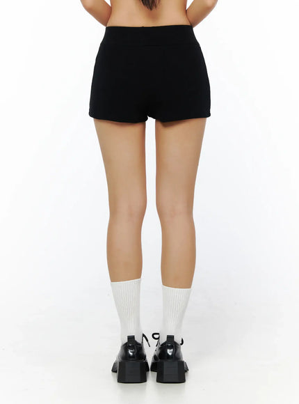 basic-black-shorts-cu512