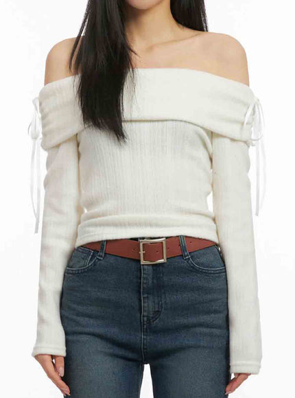 off-shoulder-slim-fit-ribbon-sweater-ij503