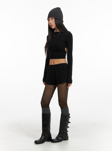 solid-back-drawstring-cropped-long-sleeve-cm408