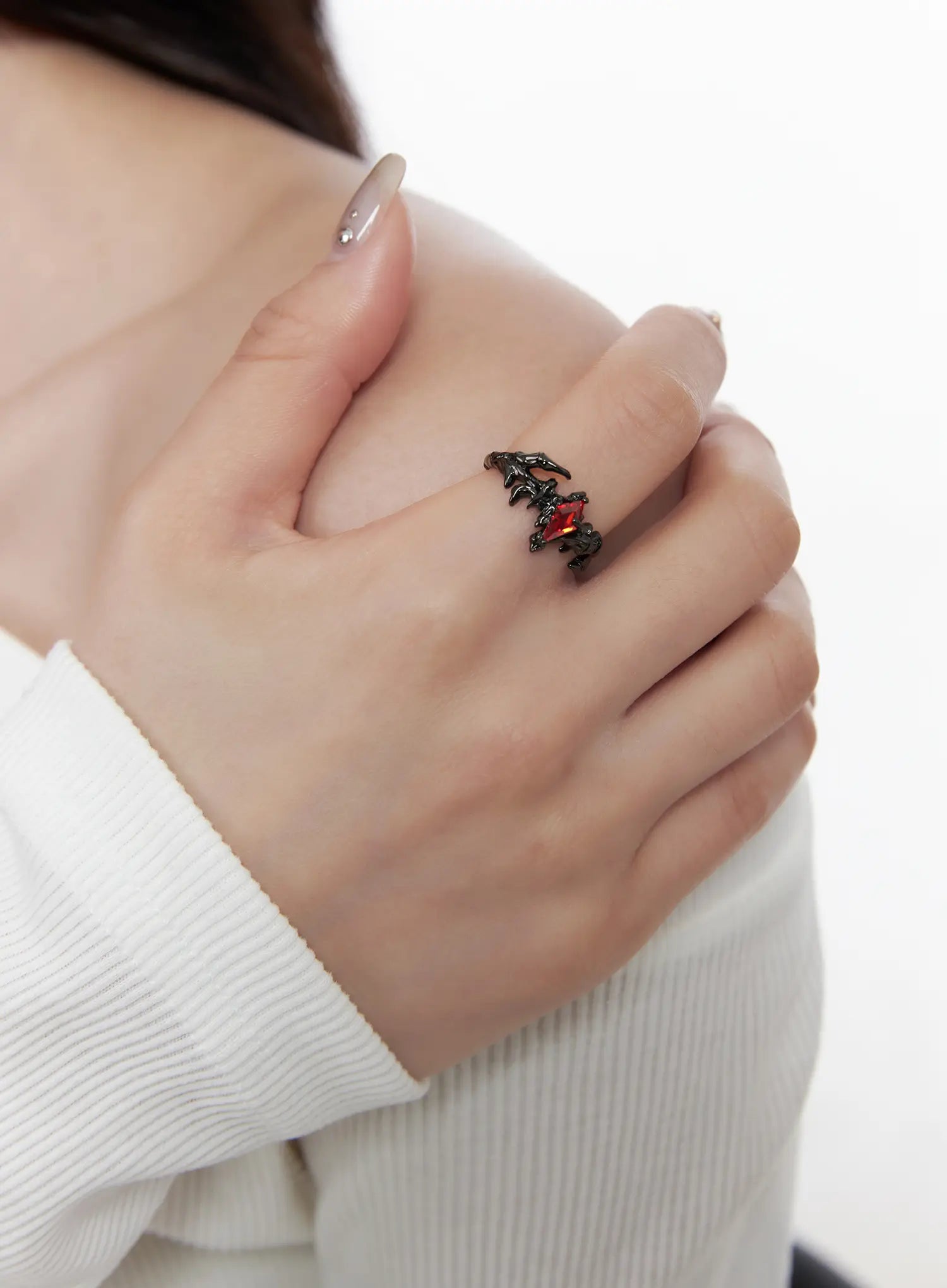 gothic-red-stone-ring-cf525