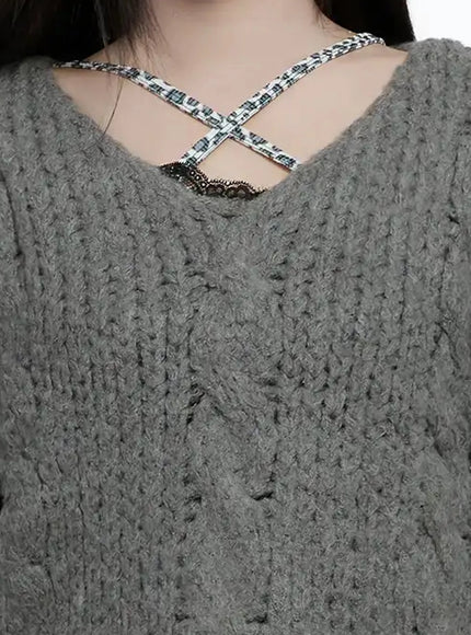 chunky-cable-knit-v-neck-sweater-io527