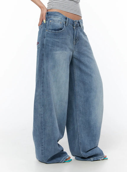 jackie-embroidered-wide-leg-jeans-cu501
